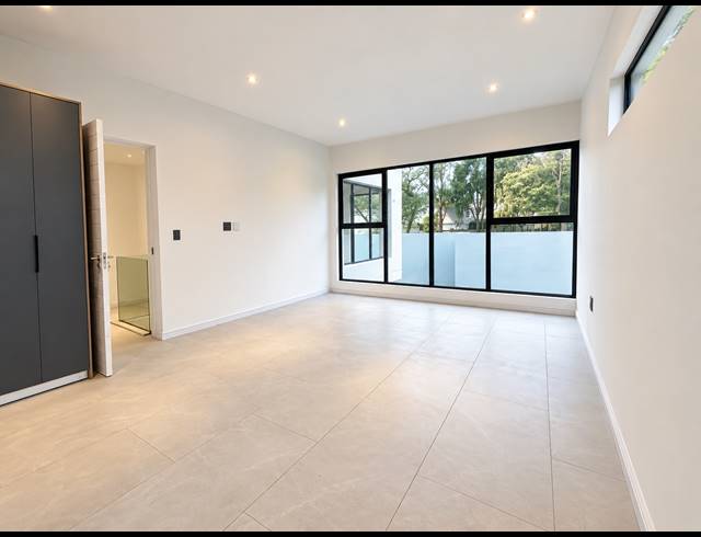 4 BEDROOM CLUSTER FOR SALE IN BRYANSTON